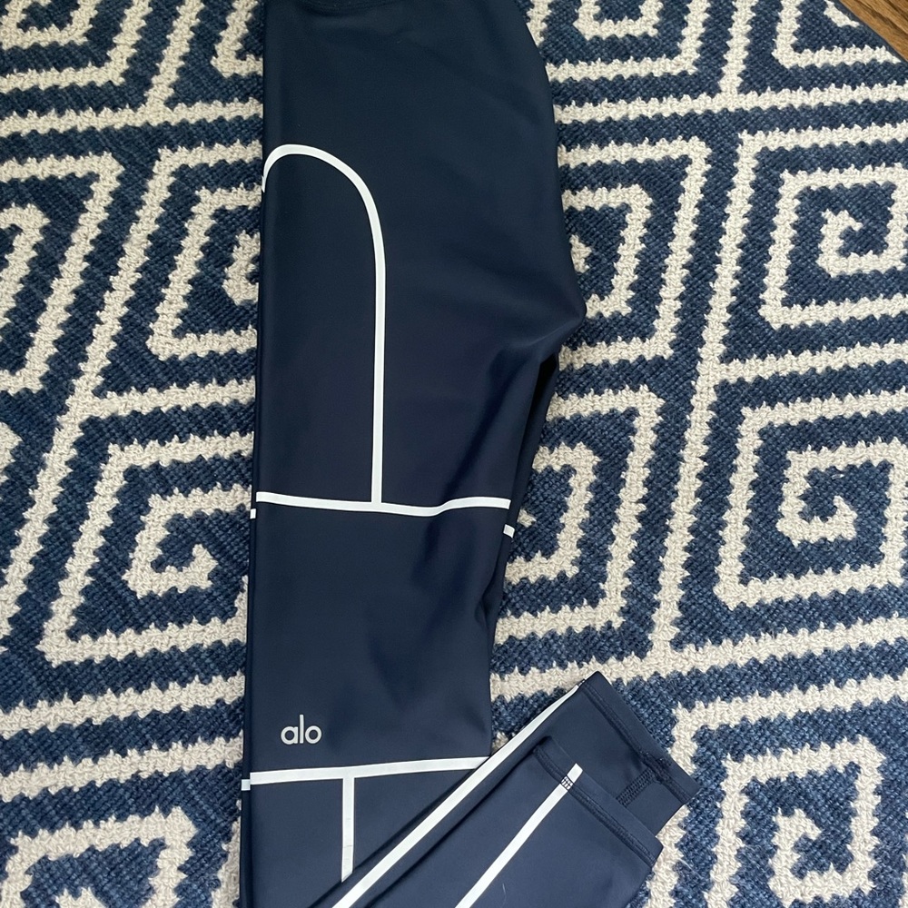 Alo Yoga leggings size S